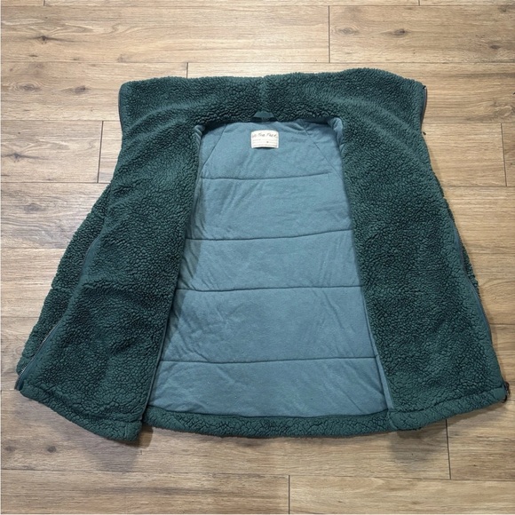 Free People Raya Cozy Coat Oversize Faux Fur Fluffy Jacket, Deep Green Medium - Picture 4 of 8